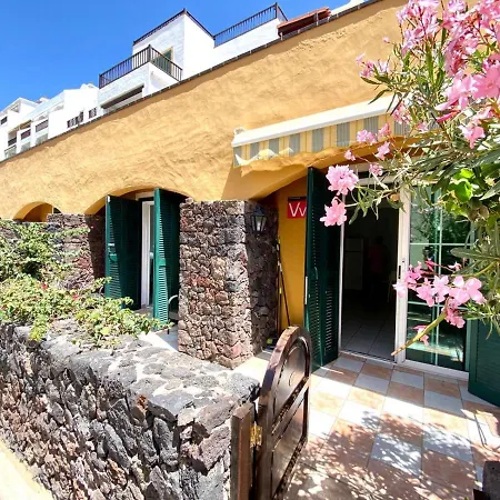 Bungalow Con Piscina En Rocas Del Mar, Tenerife Sur 코스타델실렌시오