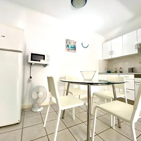 Bungalow Con Piscina En Rocas Del Mar, Tenerife Sur 코스타델실렌시오