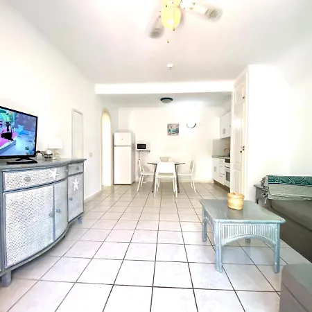 Bungalow Con Piscina En Rocas Del Mar, Tenerife Sur 코스타델실렌시오