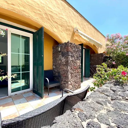 아파트 Bungalow Con Piscina En Rocas Del Mar, Tenerife Sur 코스타델실렌시오