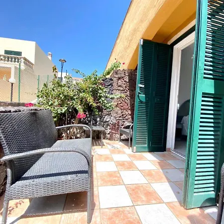 Bungalow Con Piscina En Rocas Del Mar, Tenerife Sur * 코스타델실렌시오