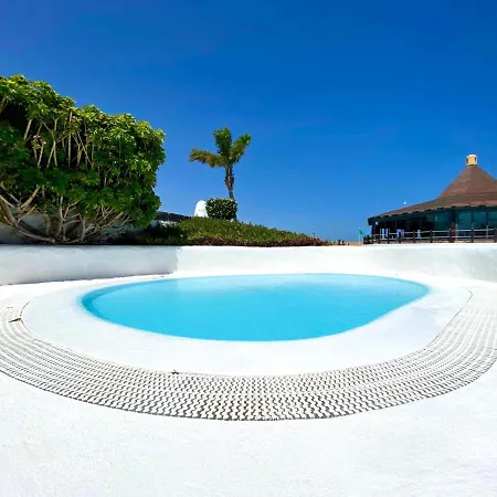 Bungalow Con Piscina En Rocas Del Mar, Tenerife Sur